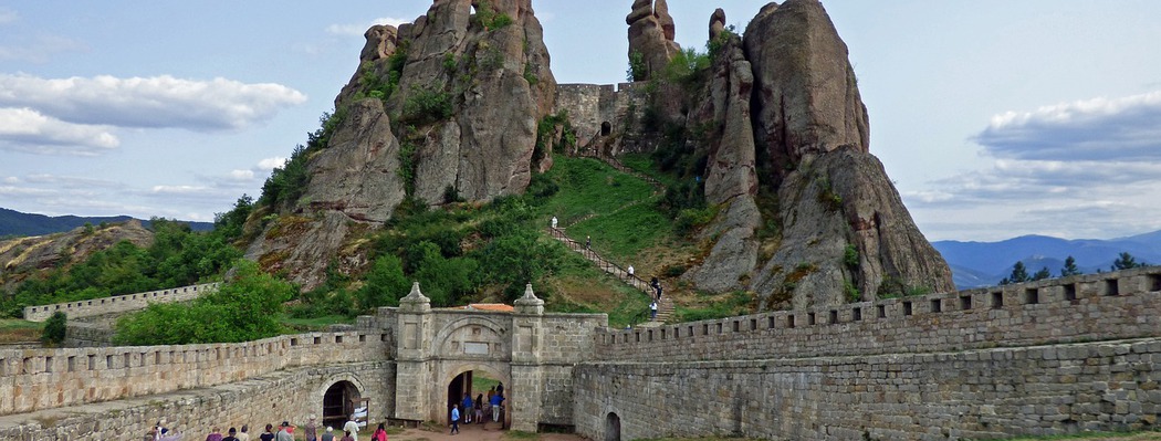 belogradchik-2711435-1280_1050x399_crop_478b24840a