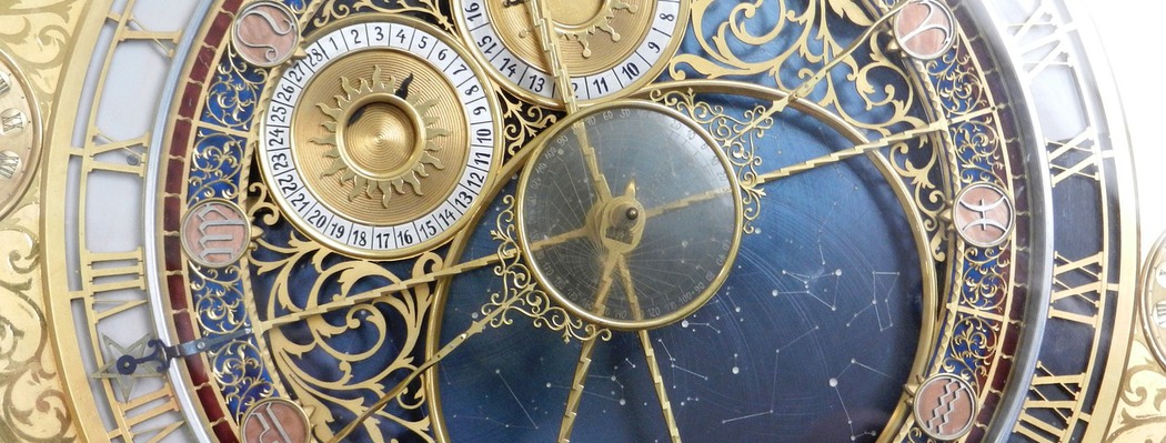 clock_1050x399_crop_478b24840a